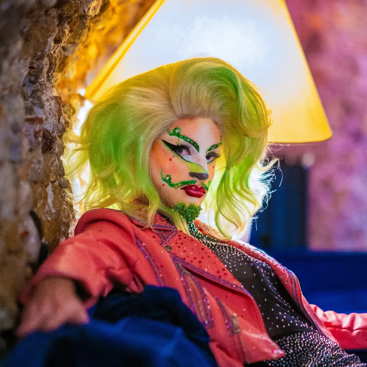 Drag show at Les Folies d'Edmonde
